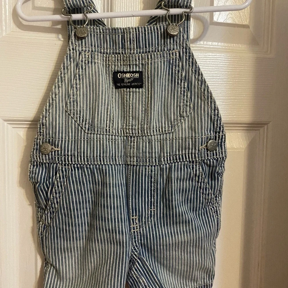 Oshkosh B’Gosh Striped Shortalls
